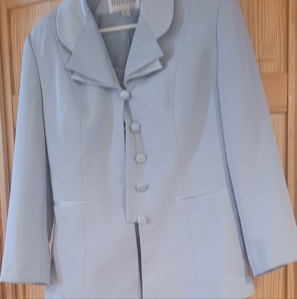 2 pieces,long sleeves Executive Collection size 14
